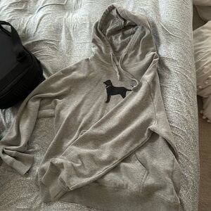 Black dog women’s hoodie